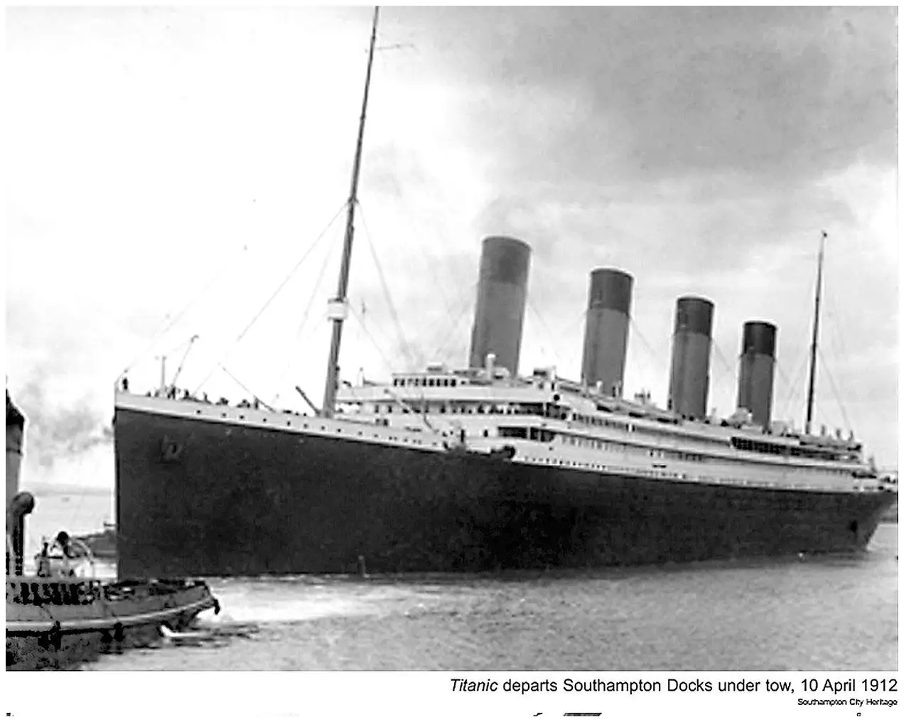 Archívna fotografia k matracom na palube RMS Titanic, 1912