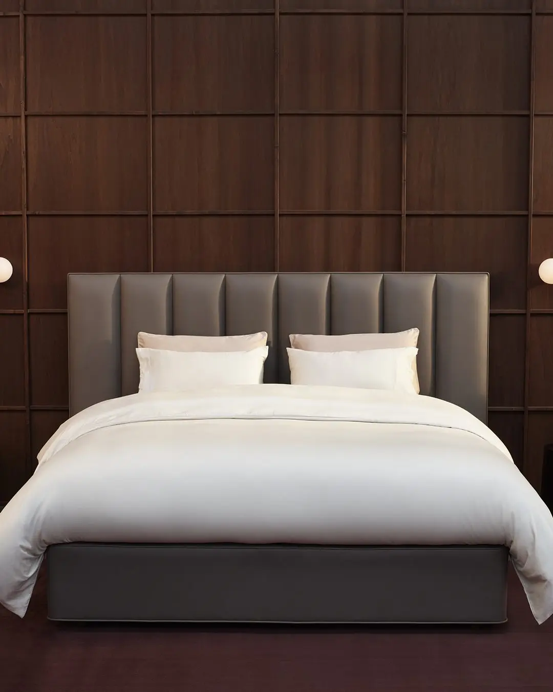 Spálňa s posteľou Vispring z kolekcie Luxe